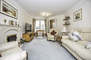 Lounge- click for photo gallery